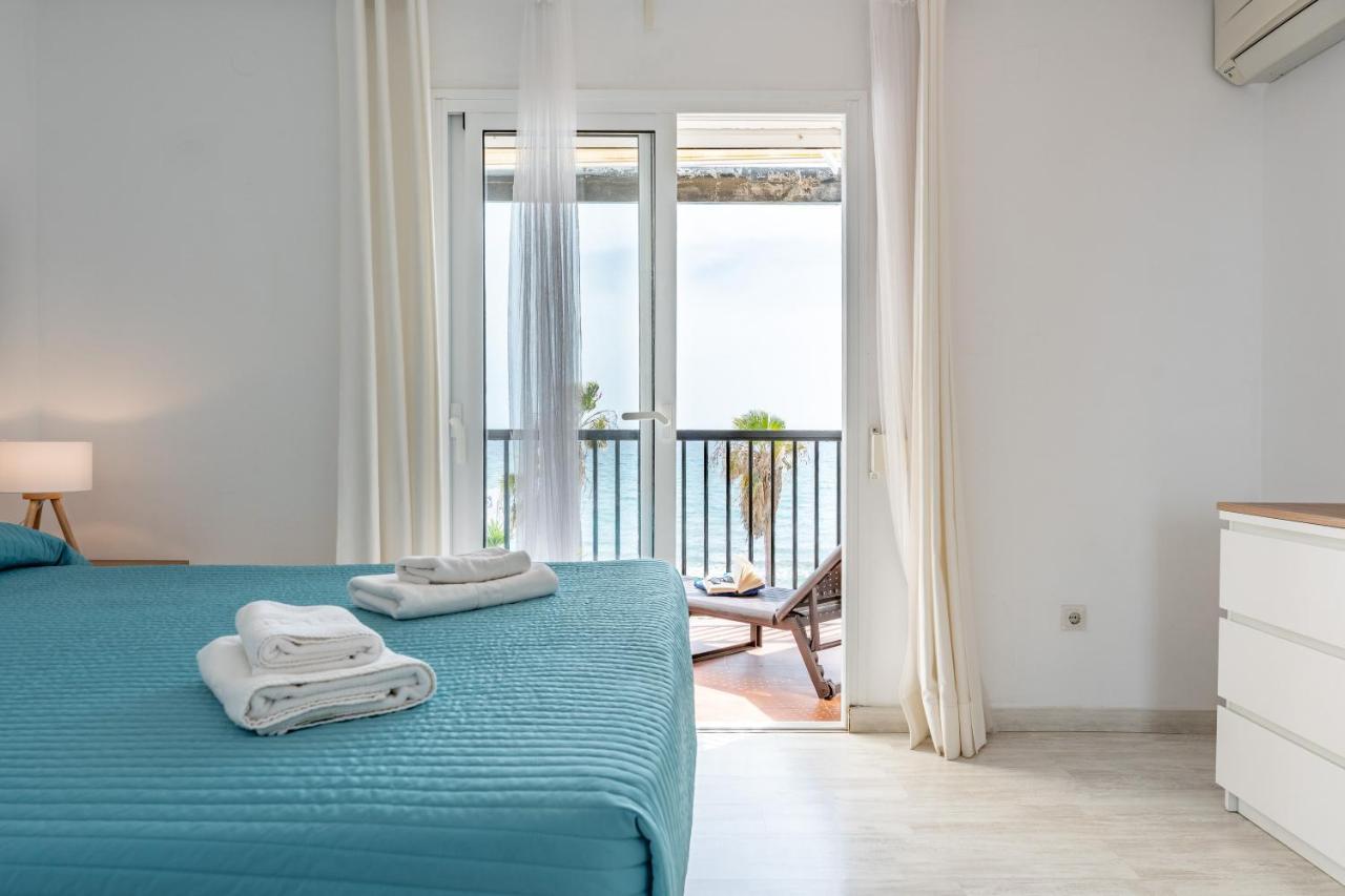 Sea Front House Micaela I Apartament *